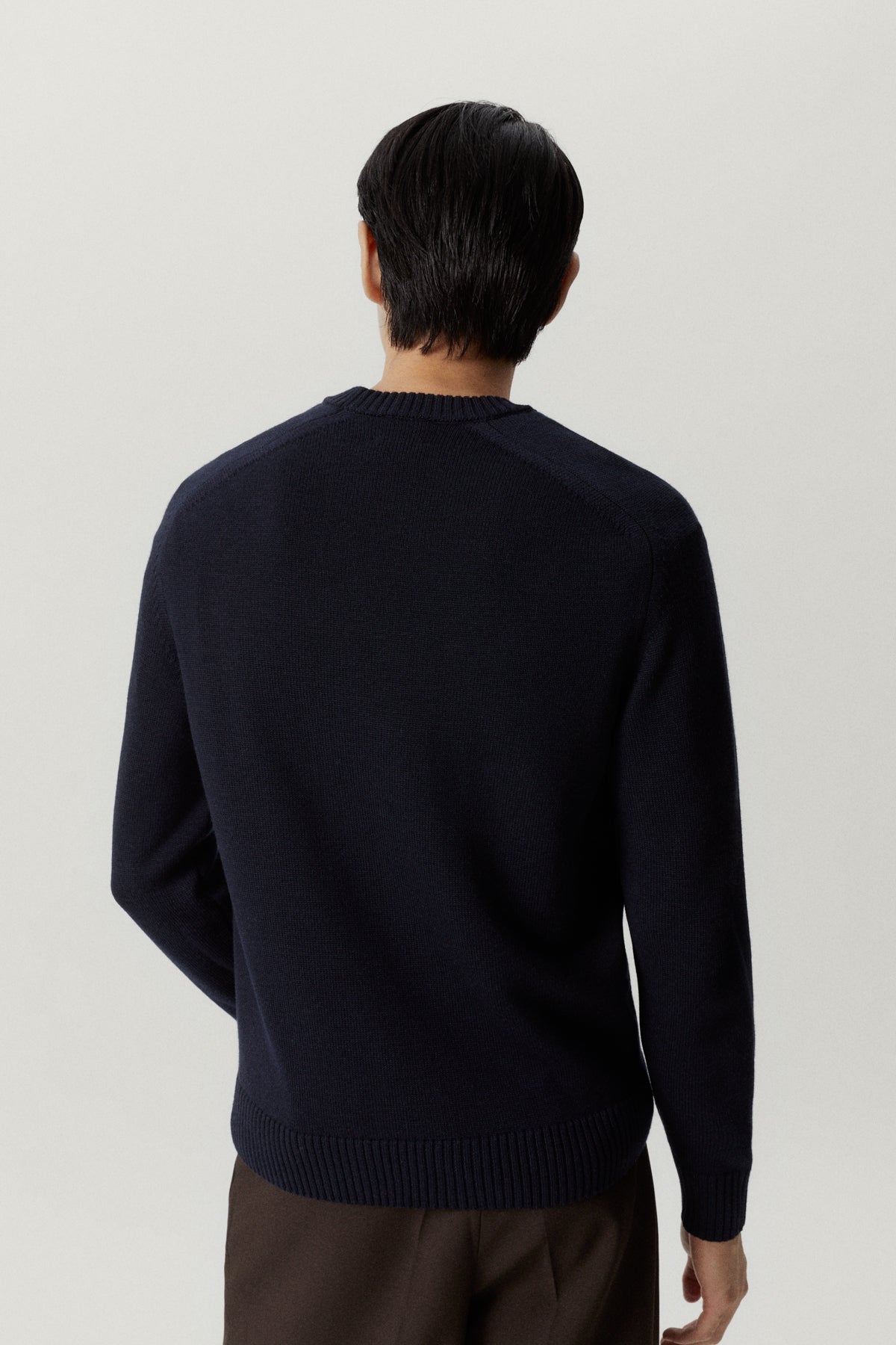 the merino wool saddle shoulder sweater oxford blue