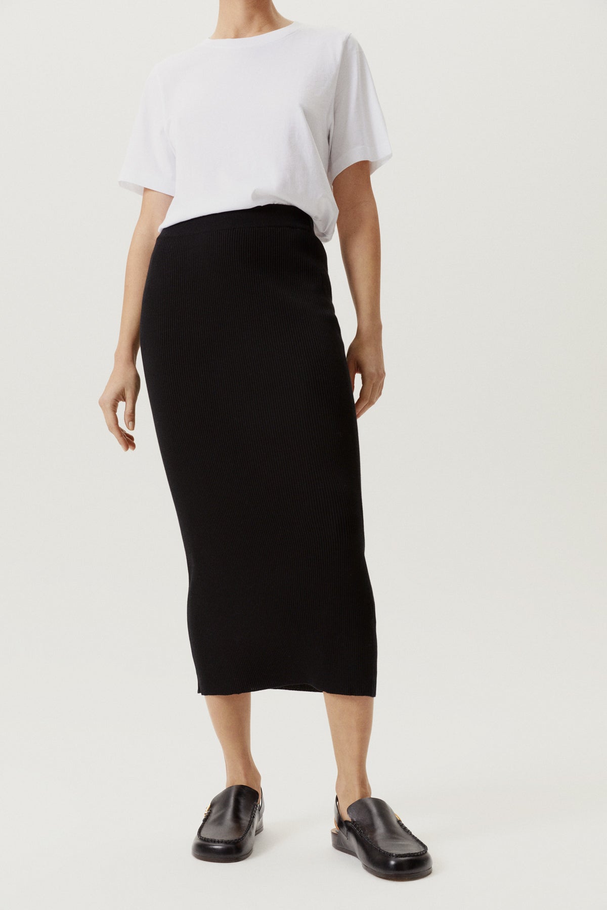 the organic cotton ribbed skirt black