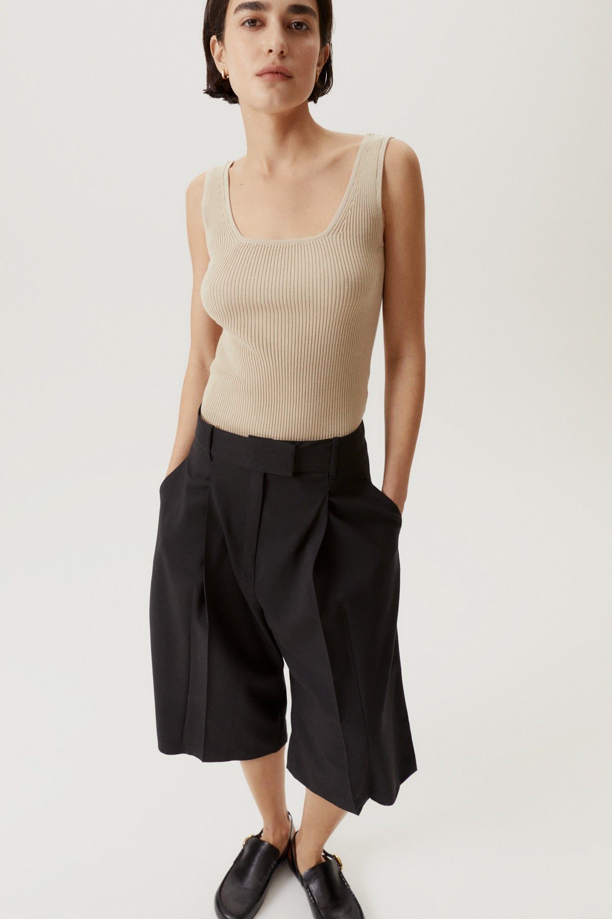 the organic cotton ribbed tank top sand