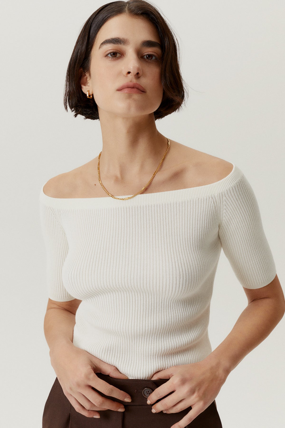 the organic cotton off the shoulder top milk white