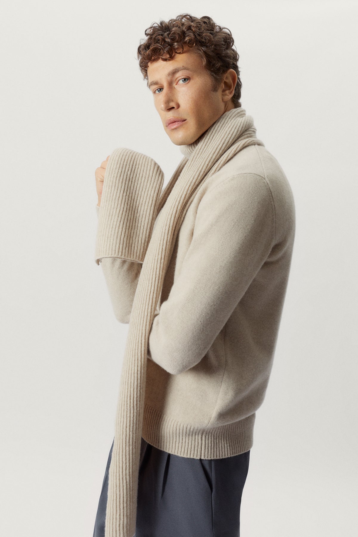 the woolen ribbed scarf ecru