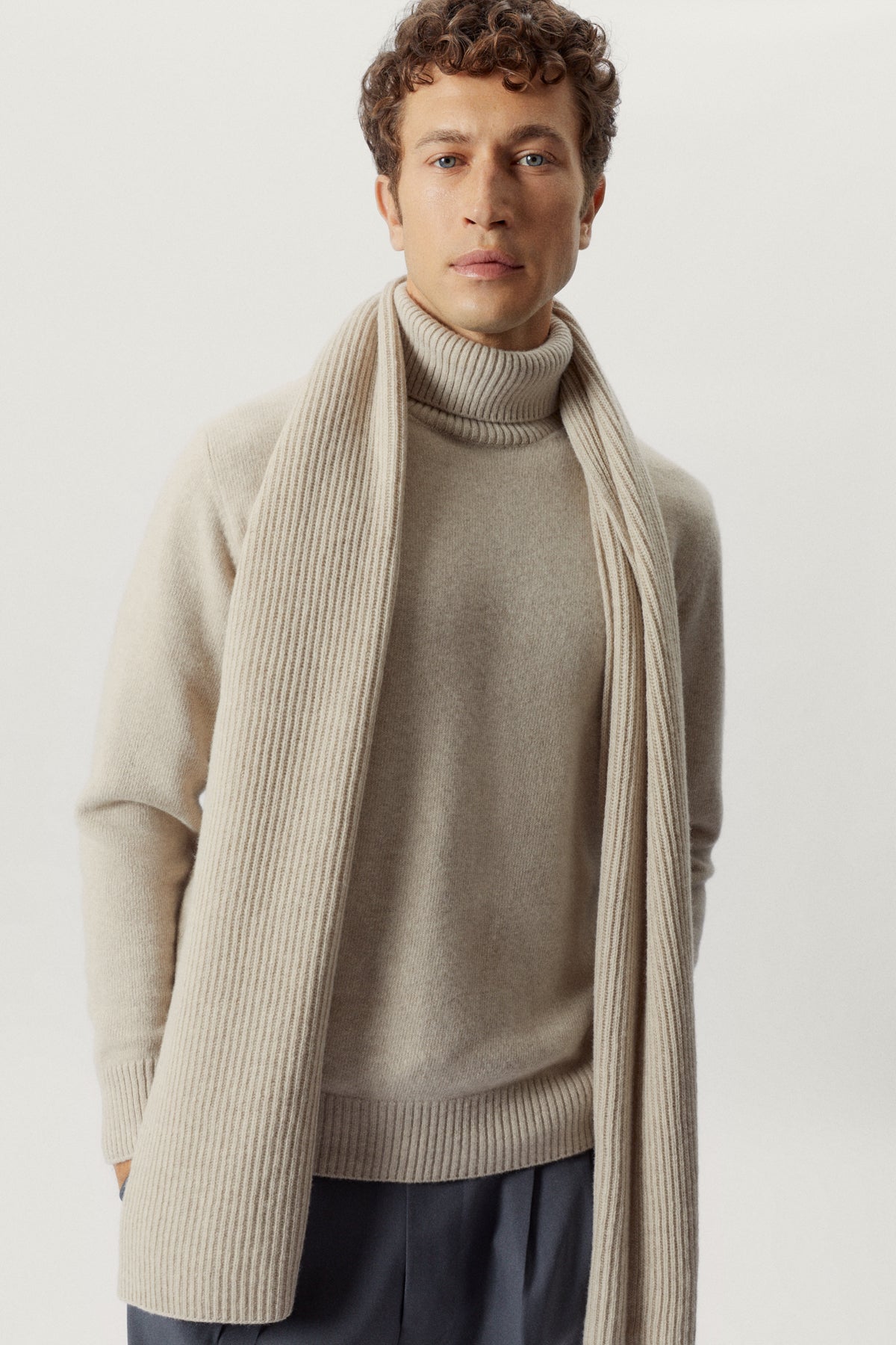 the woolen ribbed scarf ecru