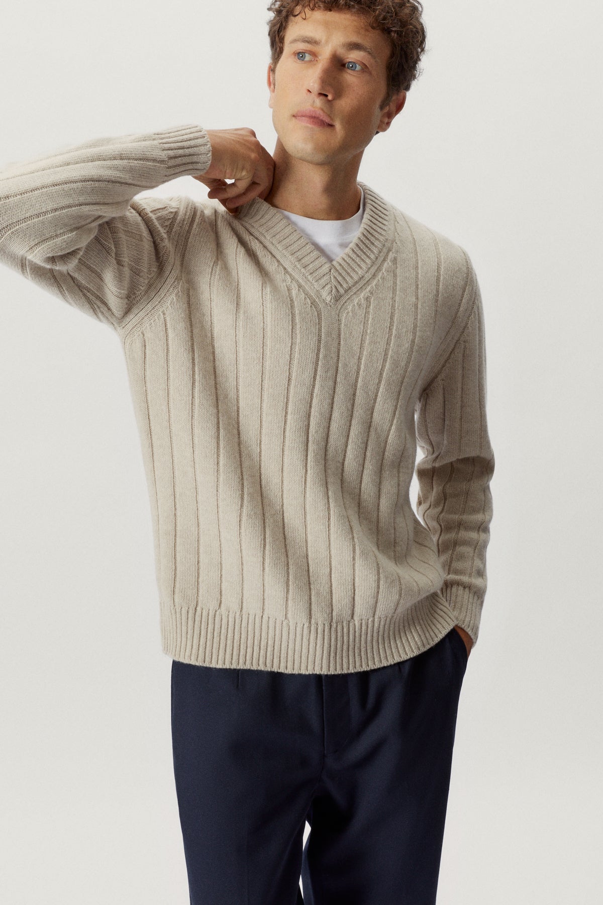 the woolen vintage v neck ecru