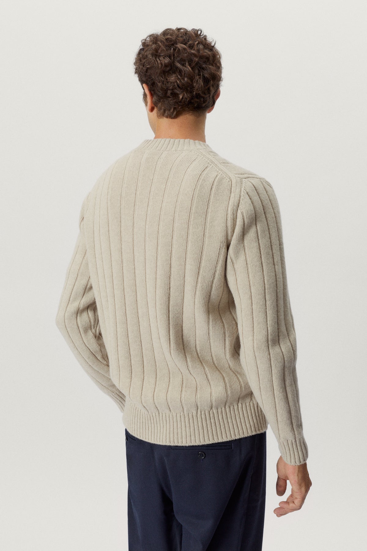 the woolen vintage v neck ecru