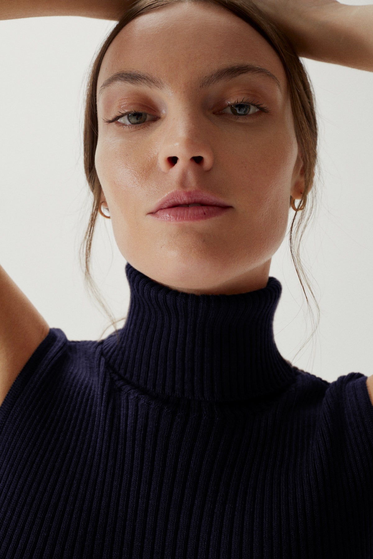 the merino wool roll neck top oxford blue
