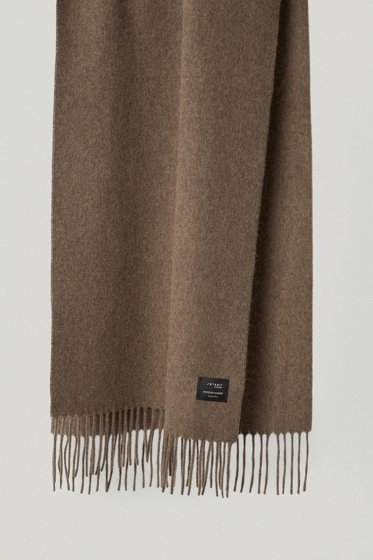 the regenerated cashmere scarf natural brown