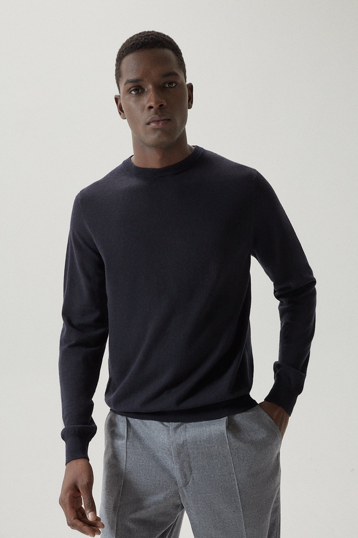 the ultrasoft wool round neck imperfect version midnight blue