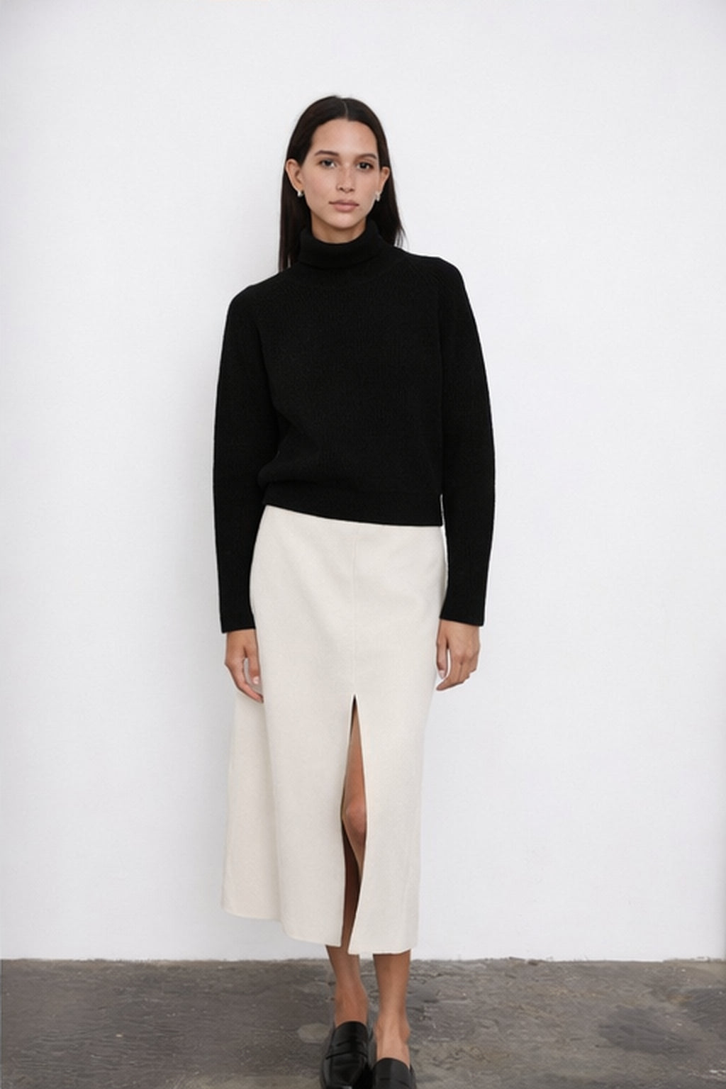 The Merino Wool Cropped High-Neck black