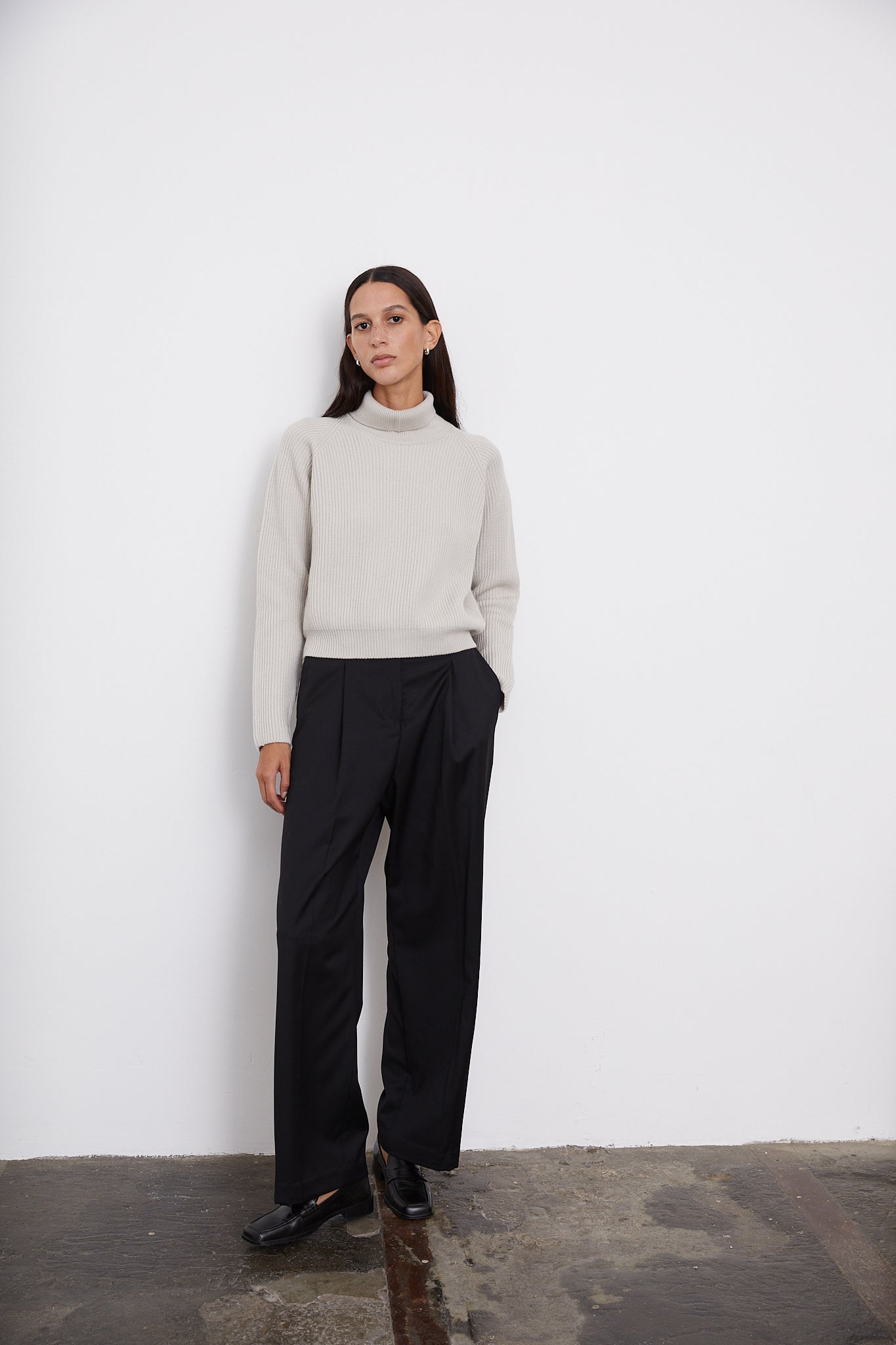 The Merino Wool Cropped High-Neck pearl