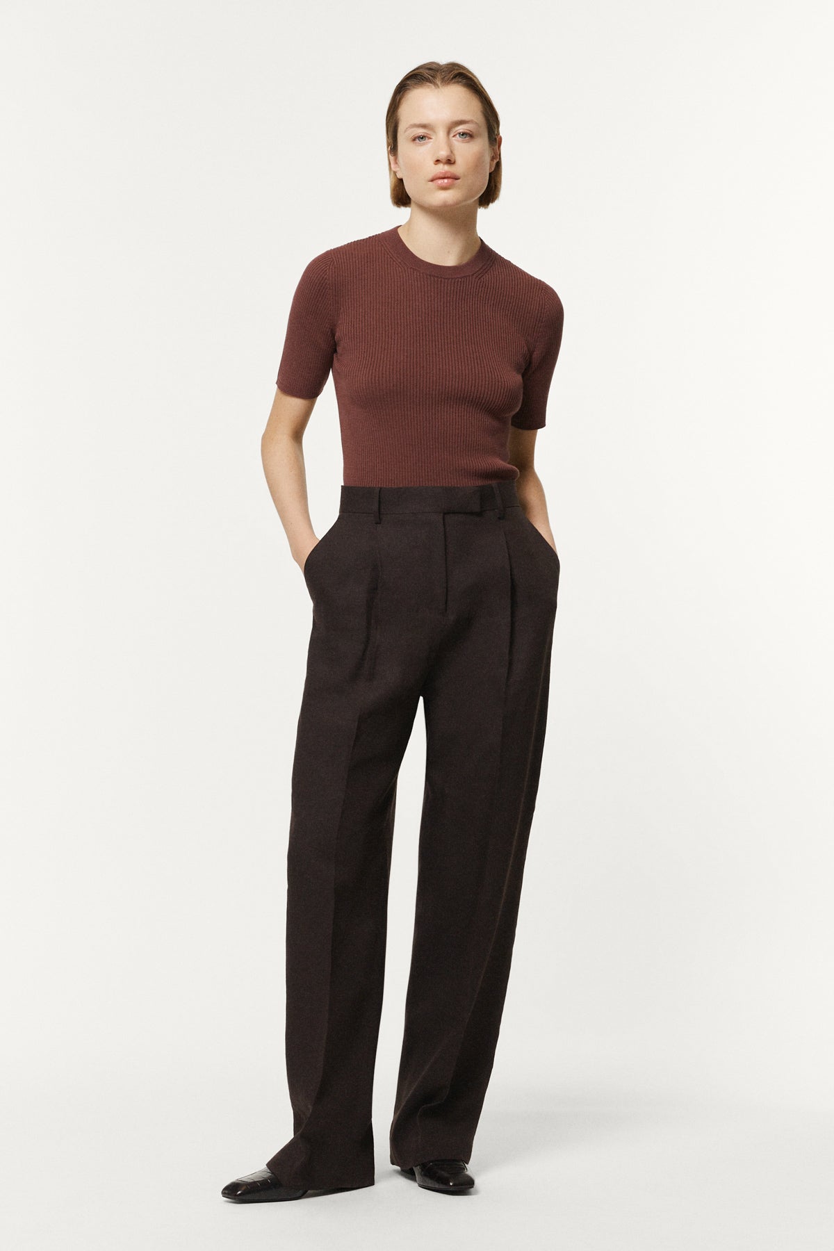 The Organic Cotton Ribbed Tee Mahogany