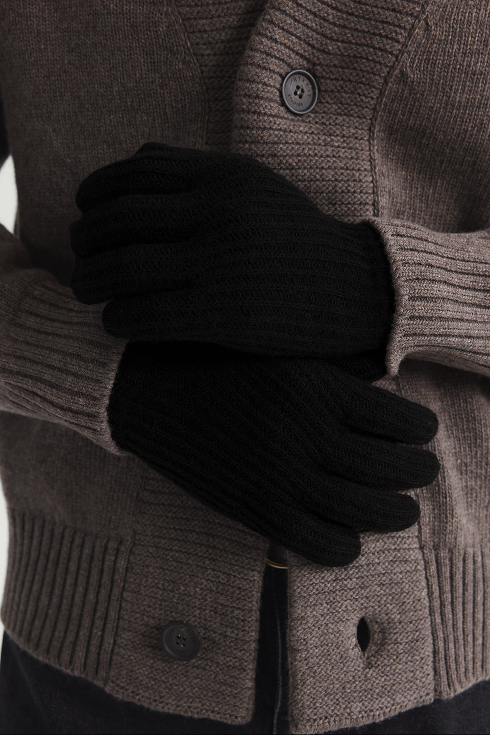 Les gants côtelés en laine pour l'homme