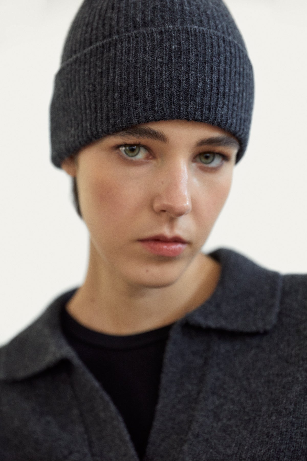 The Woolen Ribbed Beanie - grey