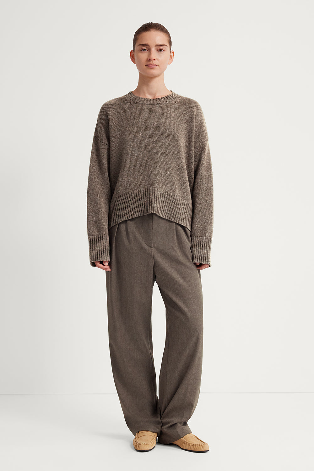 The Woolen Chunky Sweater Taupe