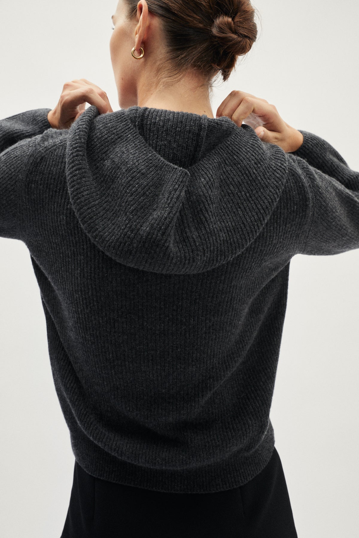 The Woolen Ribbed Hoodie - grey