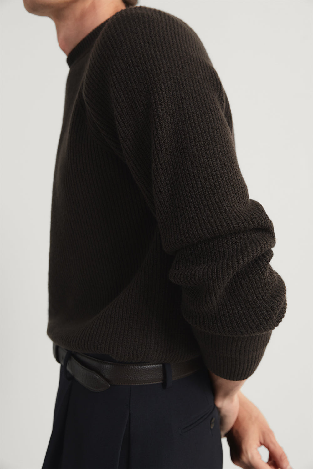 The Woolen Ribbed Raglan Sweater Espresso