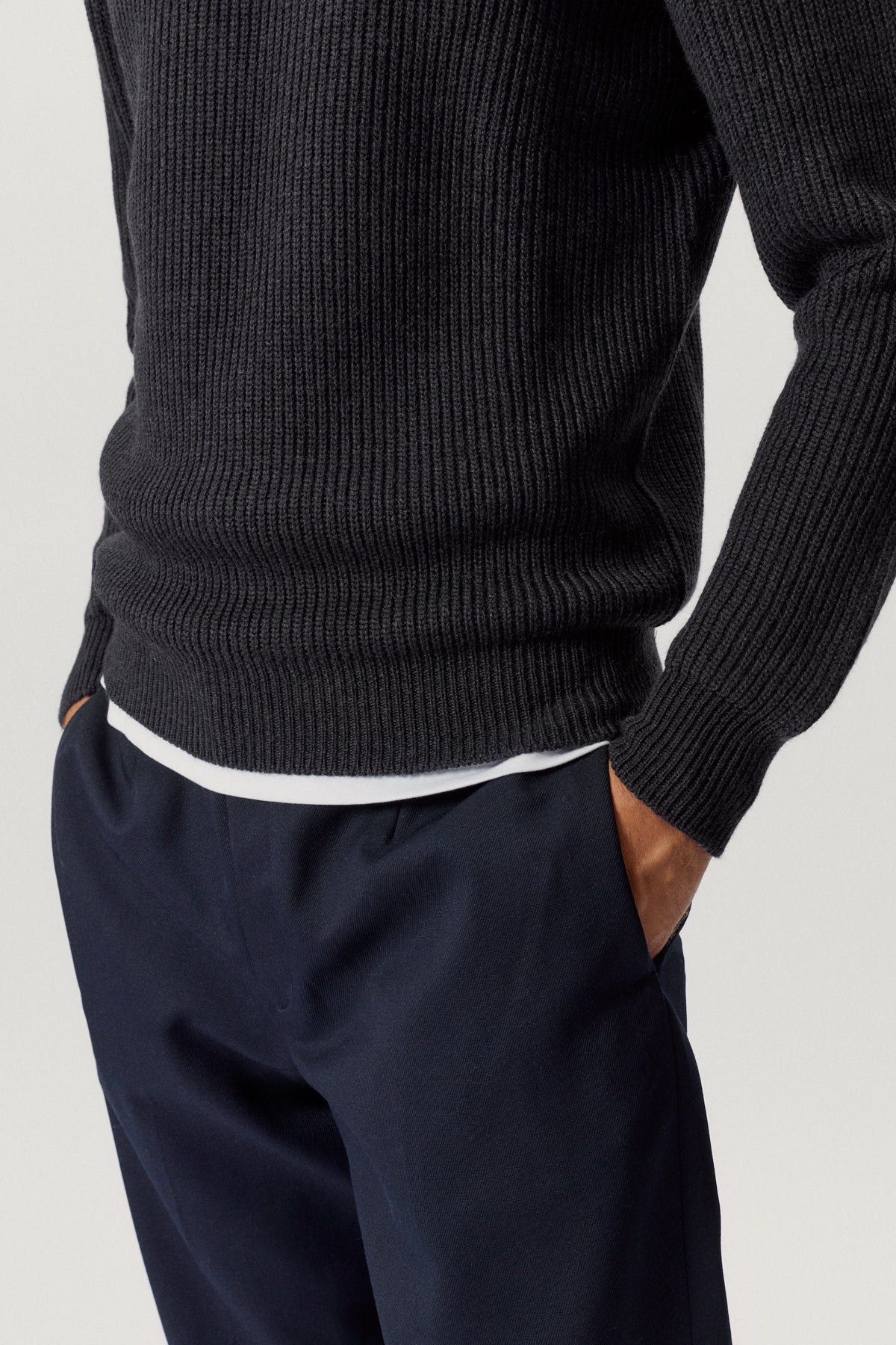 the merino wool ribbed high neck anthracite