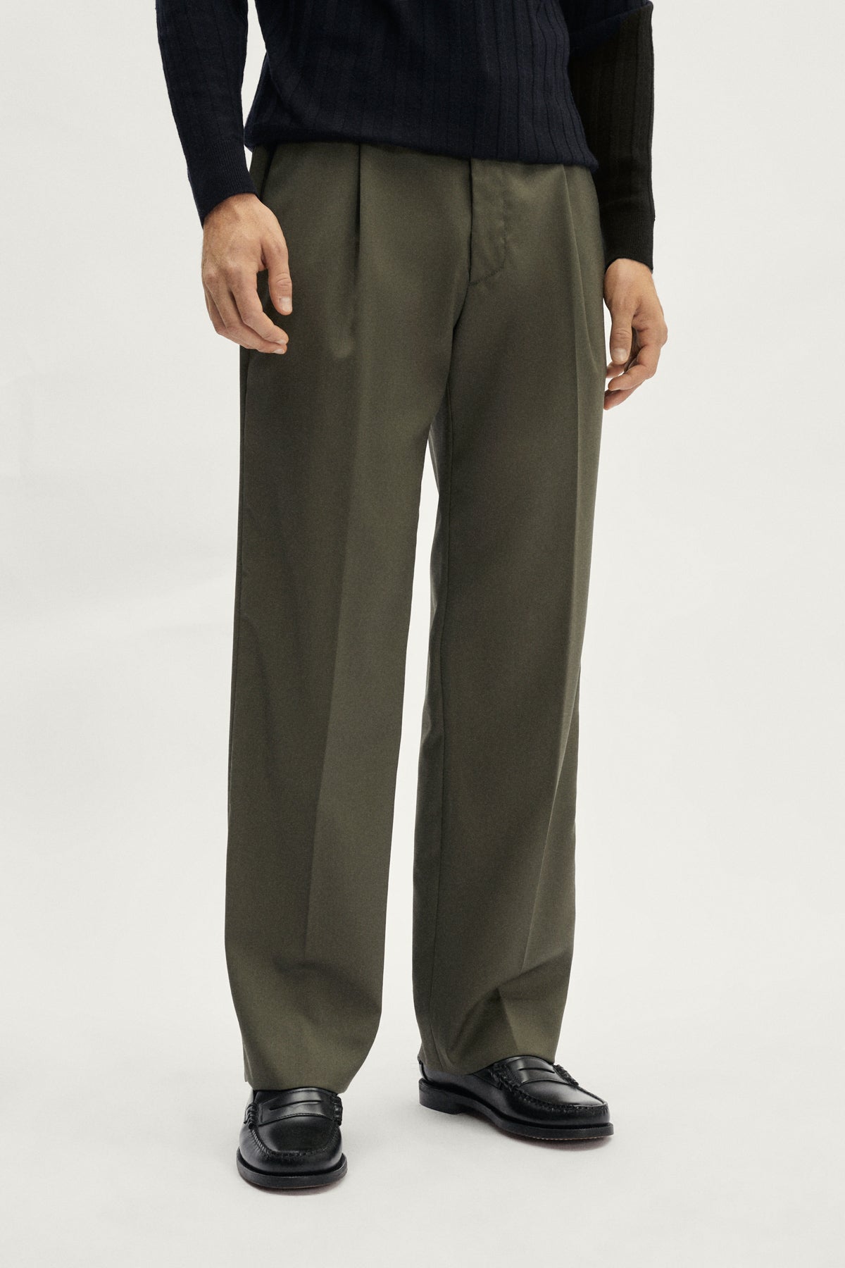 The Wool Tailored Trousers with Pinces - green