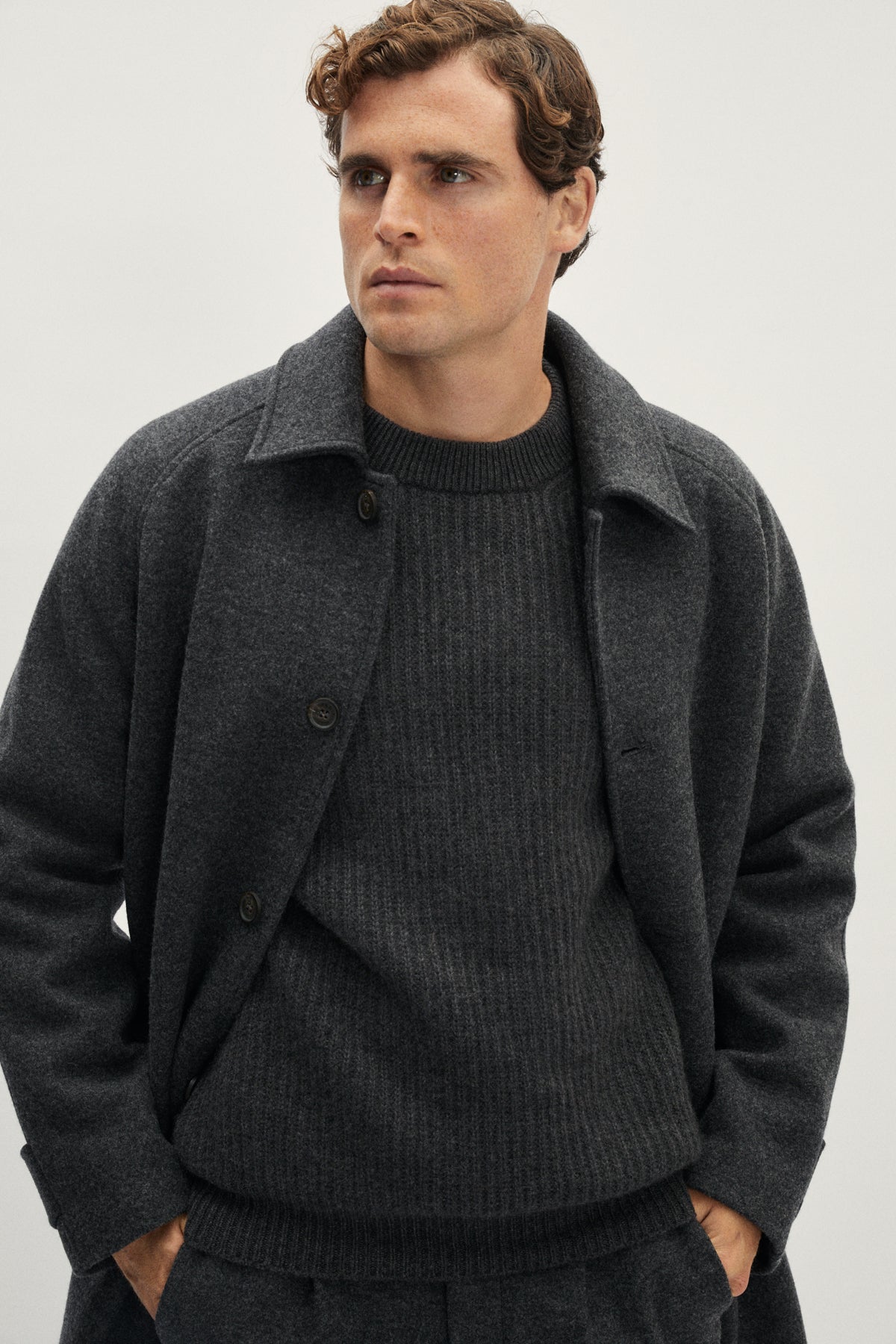 The Woolen Coat - grey