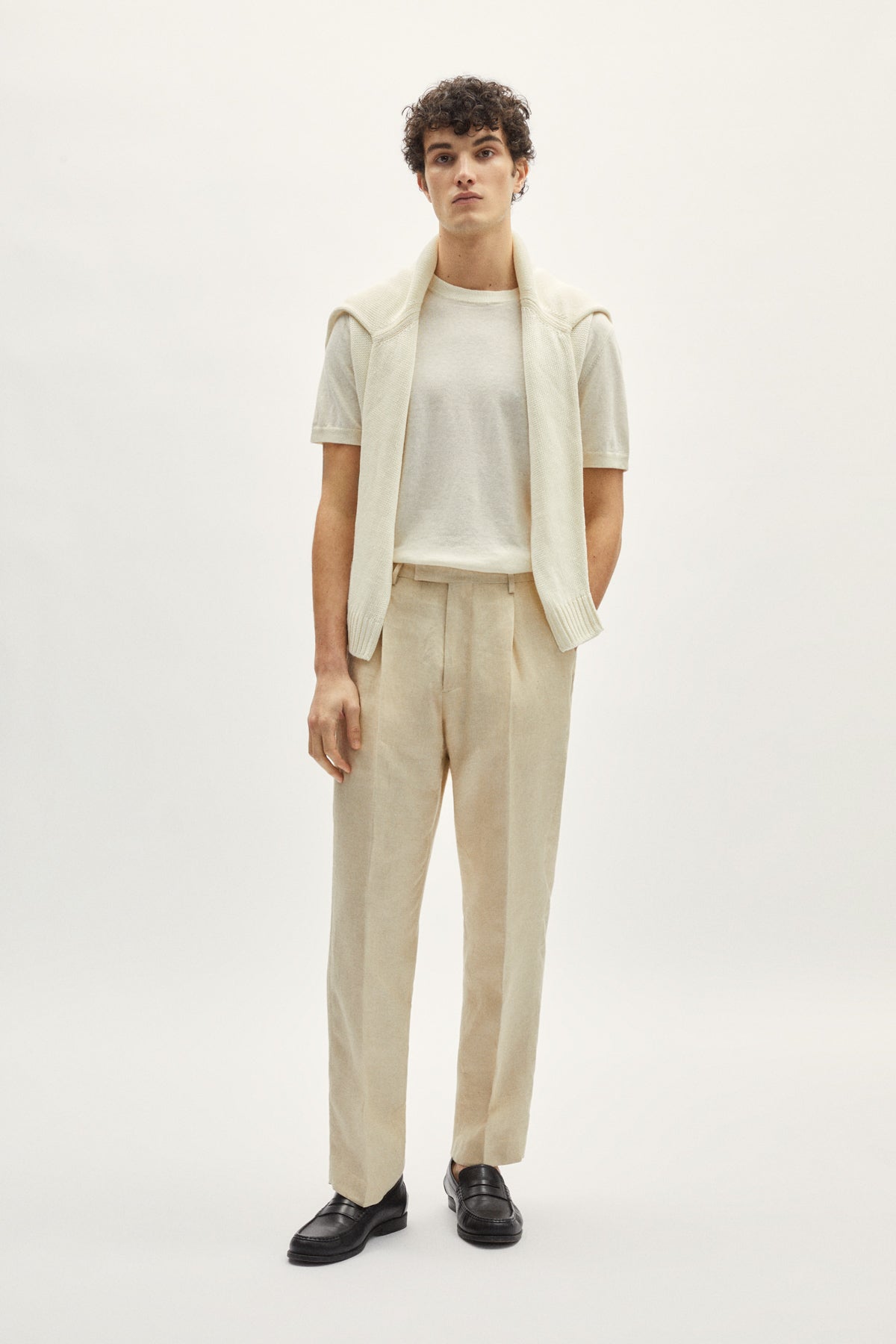 the linen twill trousers ecru