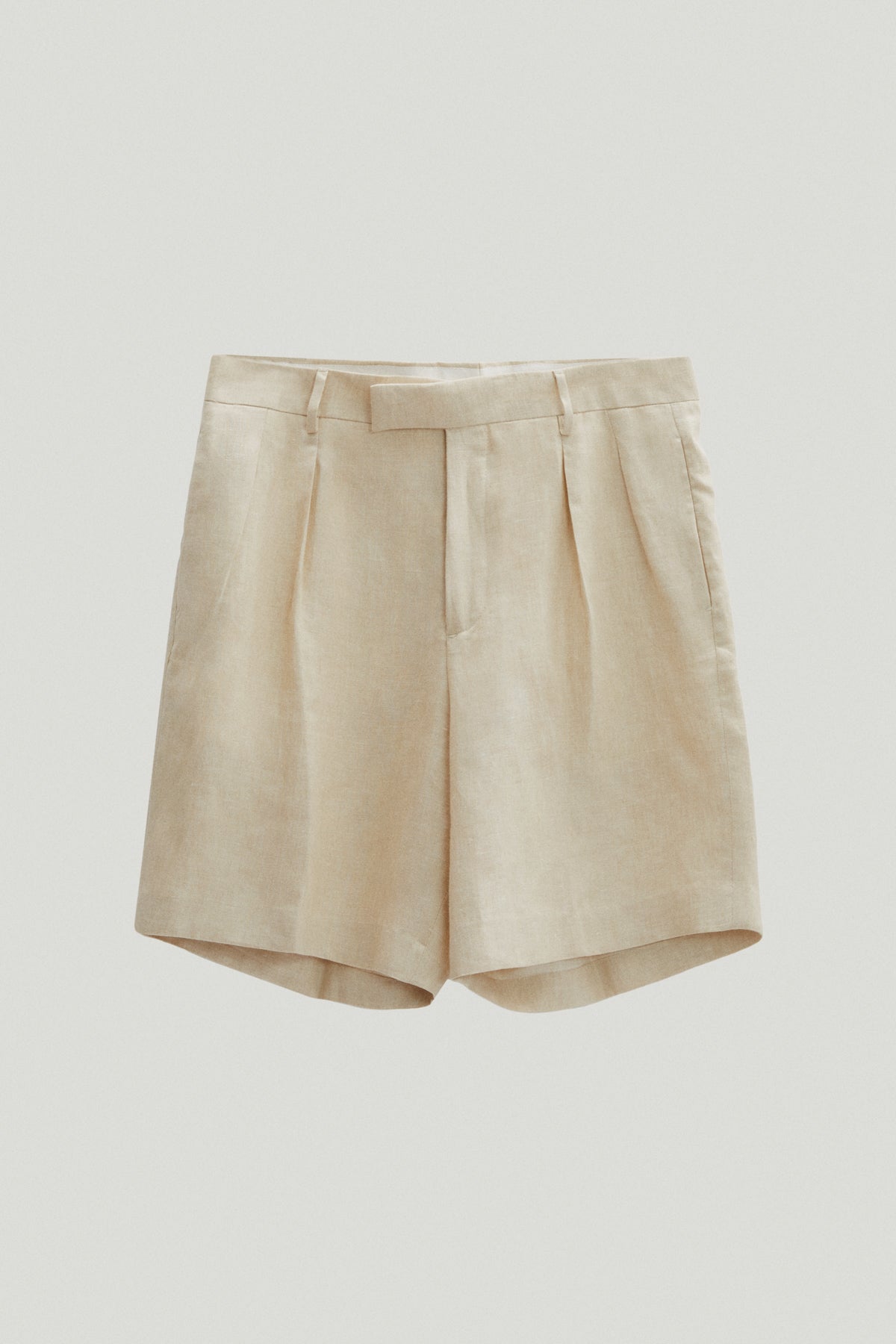 the linen twill bermuda shorts ecru