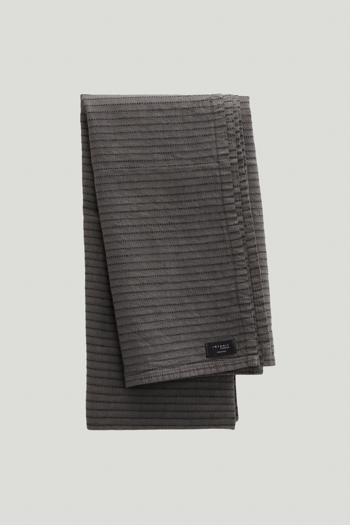The Pure Linen Beach Towel dark grey