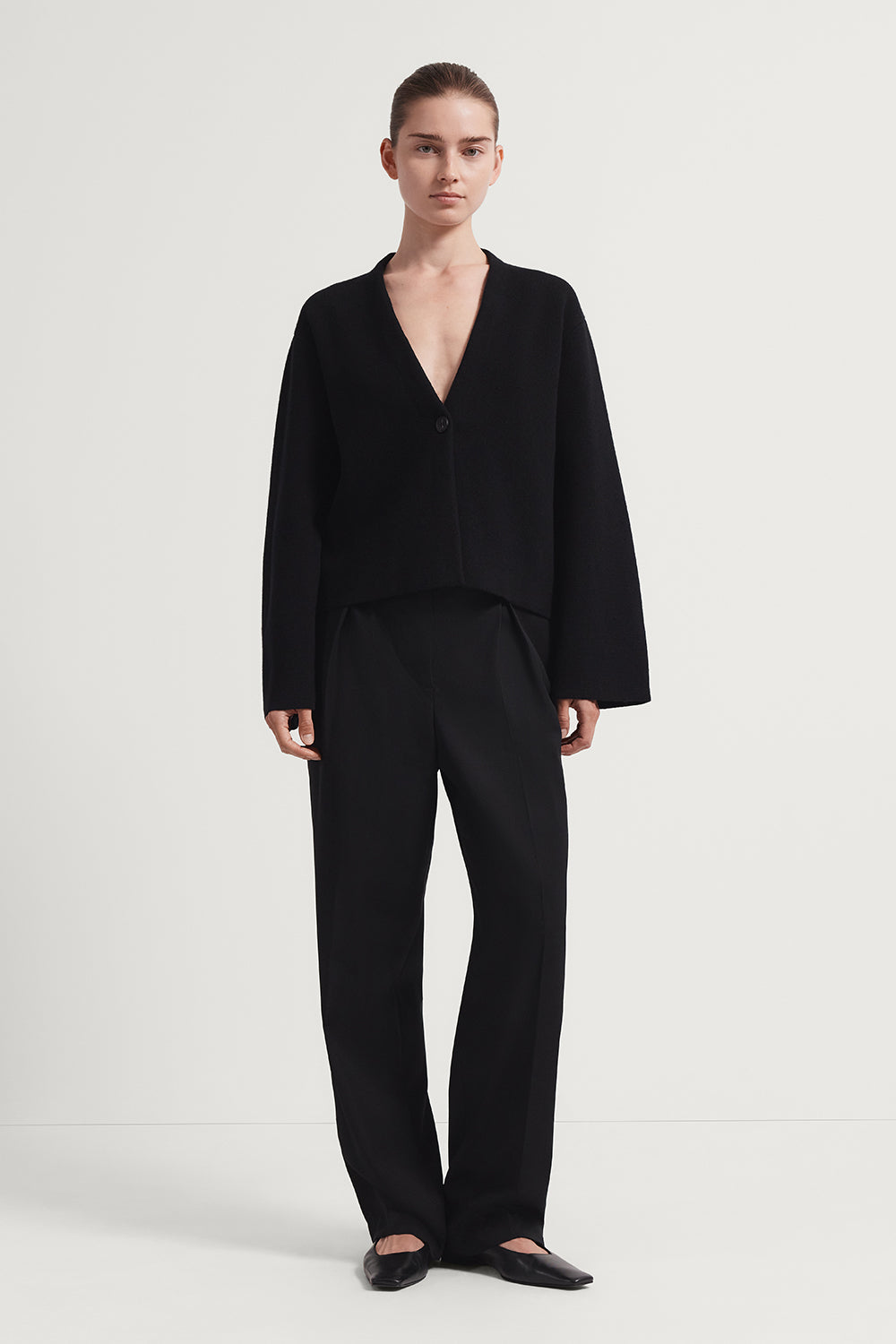 The Woolen Sleek Jacket Black