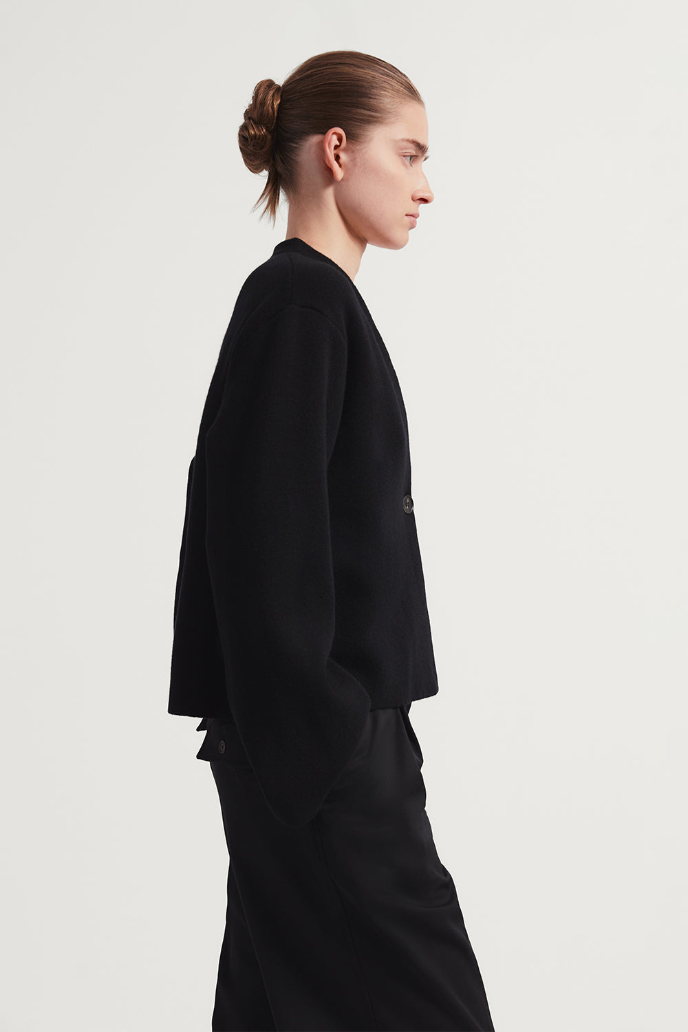 The Woolen Sleek Jacket Black