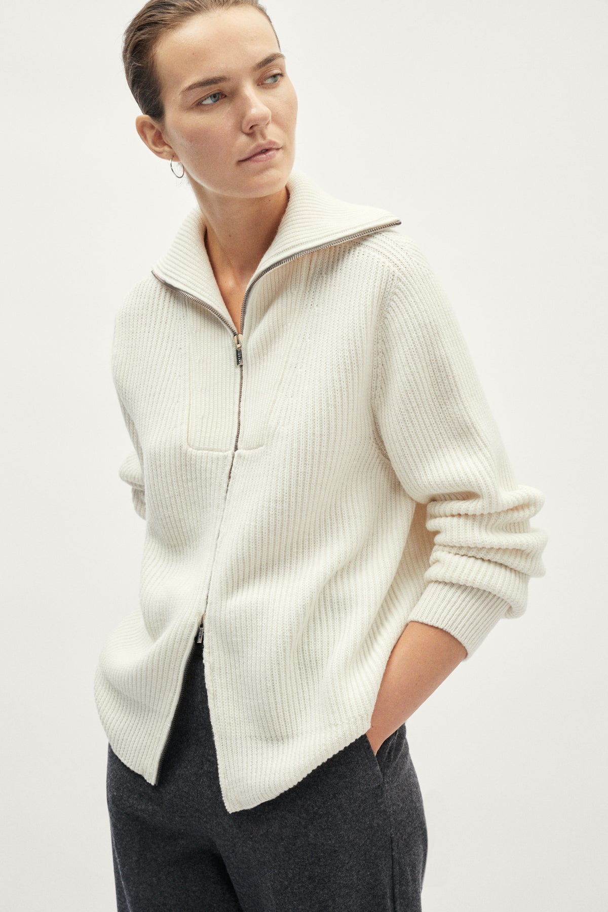 The Merino Wool Full-zip Cardigan - white