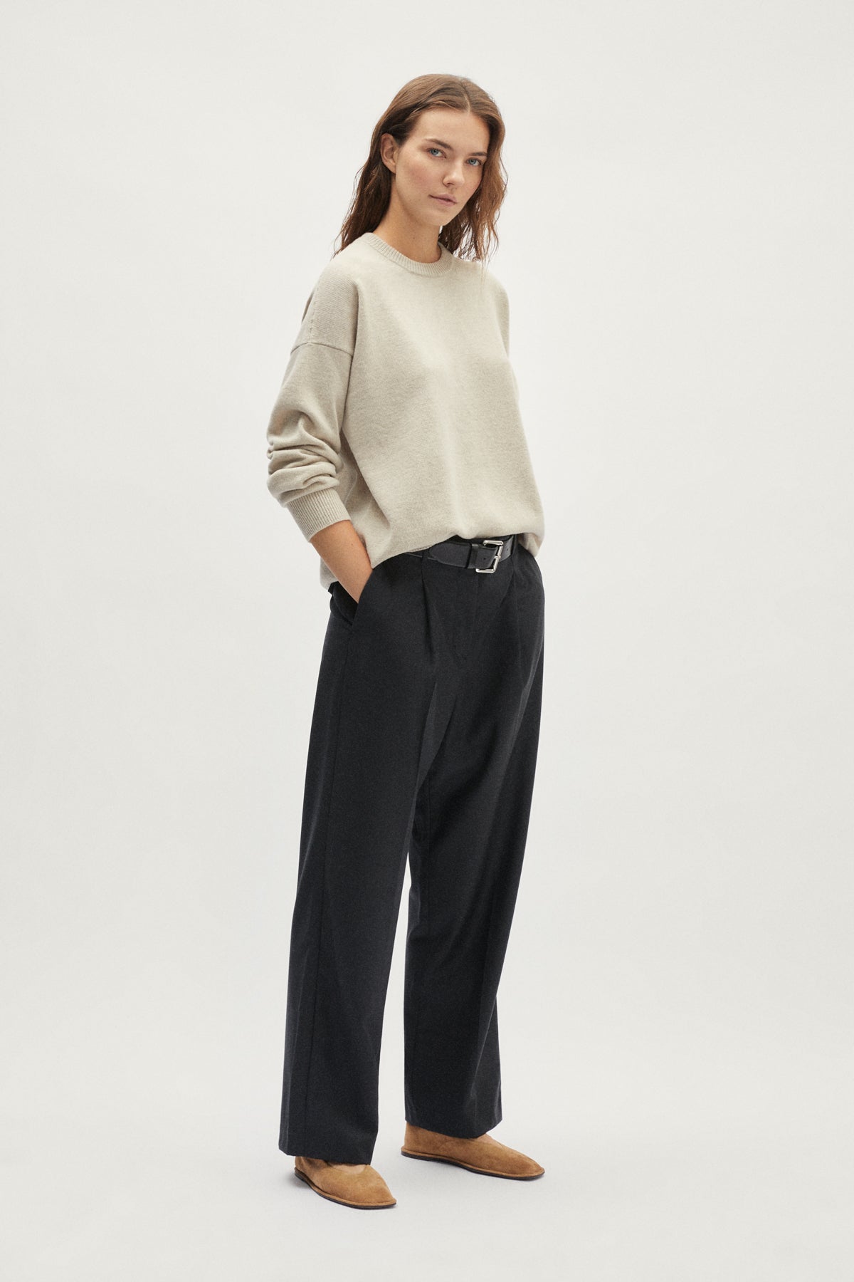 The Woolen medium-weight Oversize Sweater - ecru