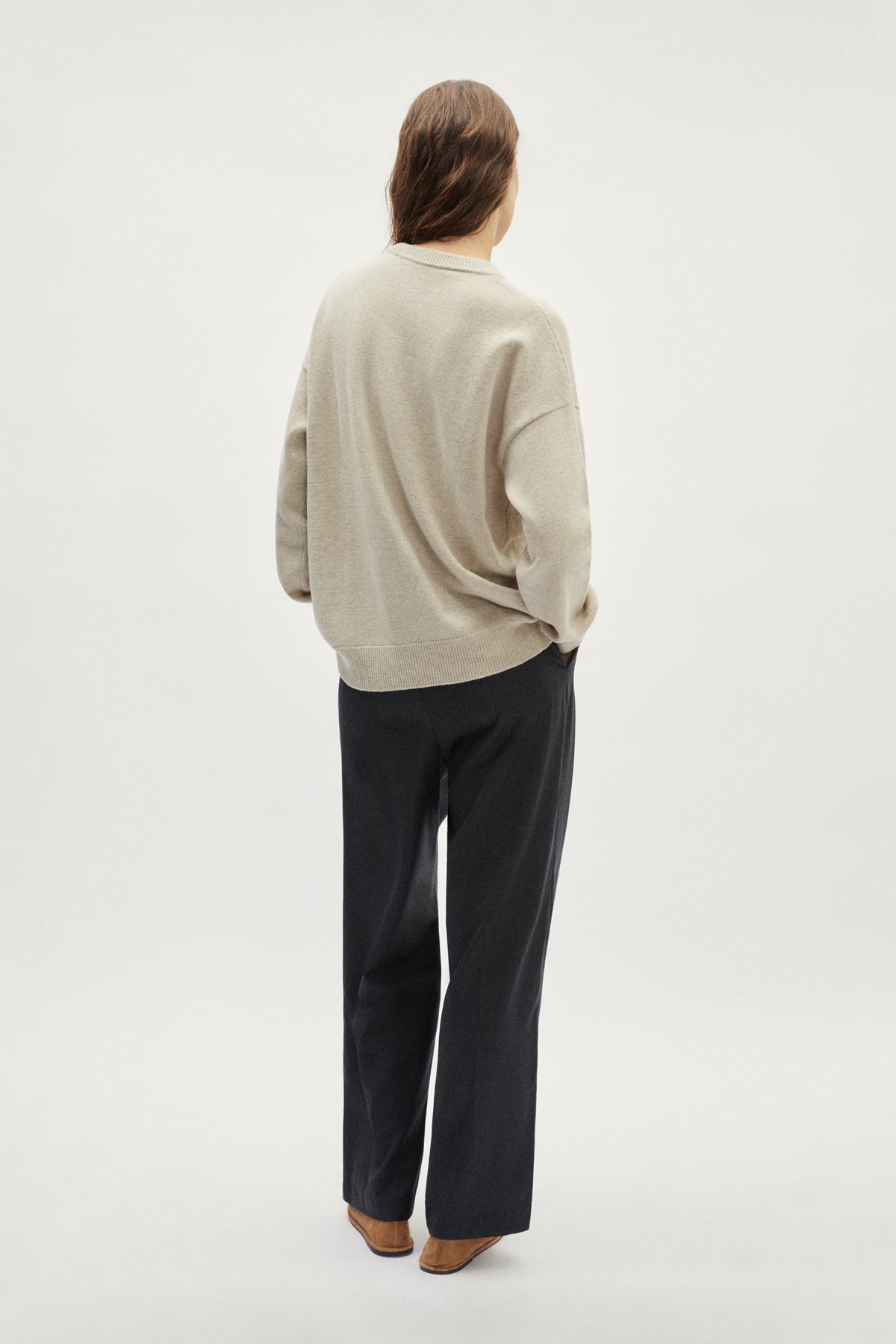 The Woolen medium-weight Oversize Sweater - ecru