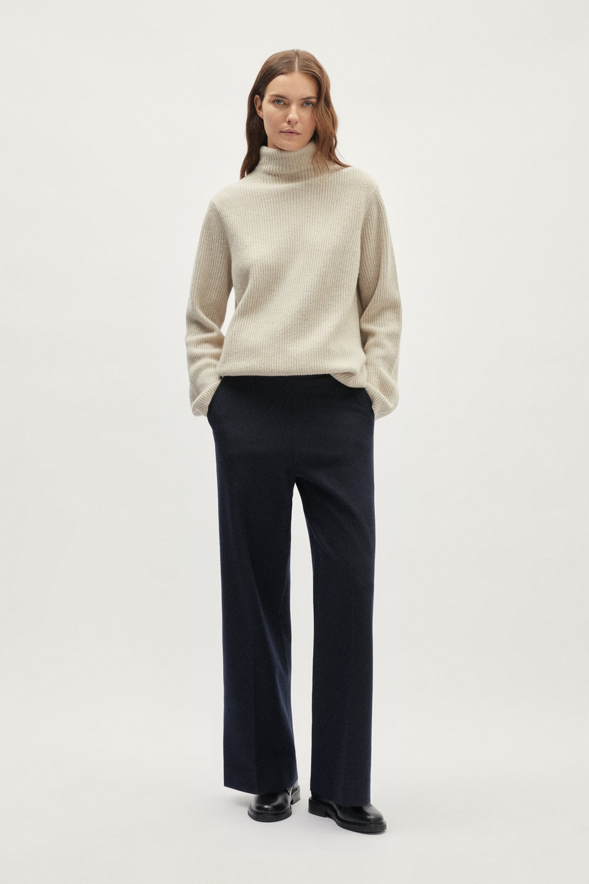 The Woolen Sleek High-neck