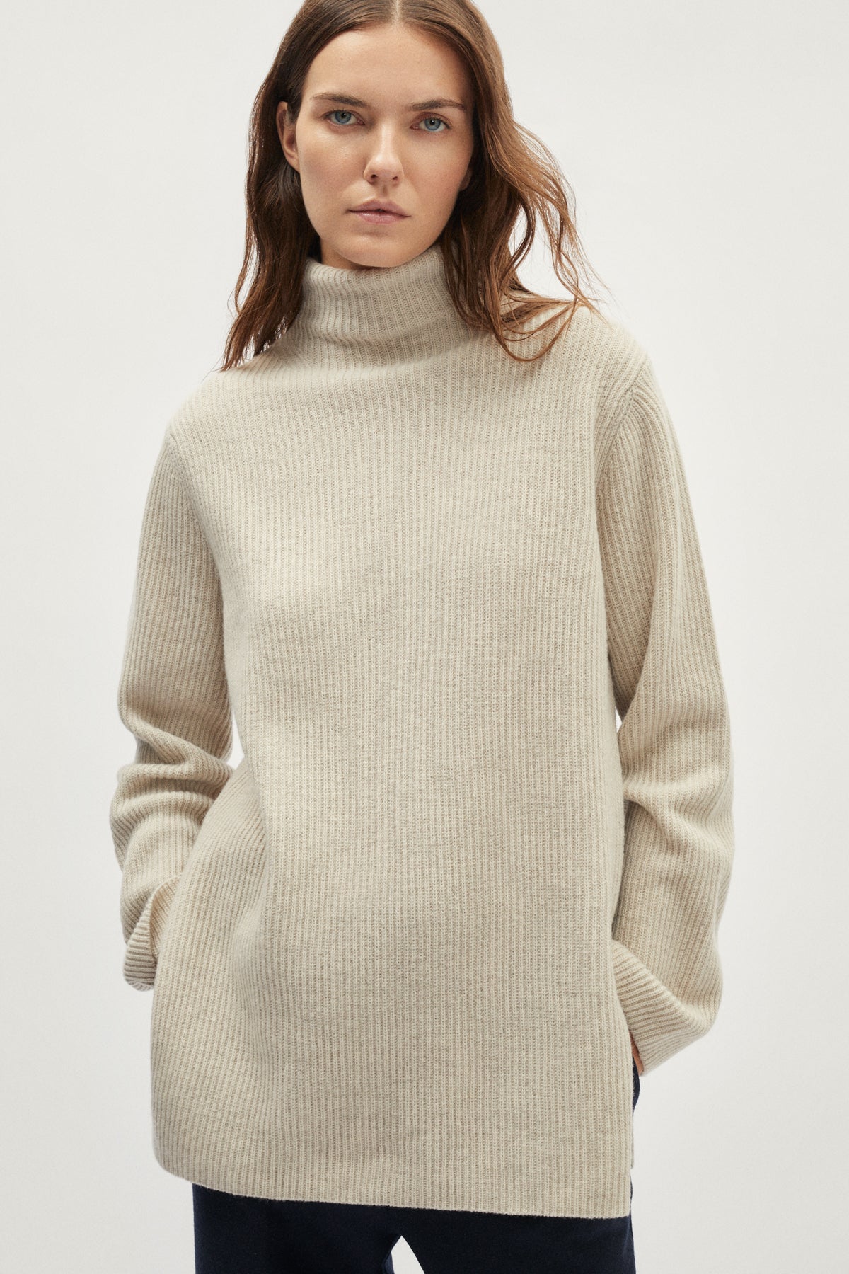 The Woolen Sleek High-neck