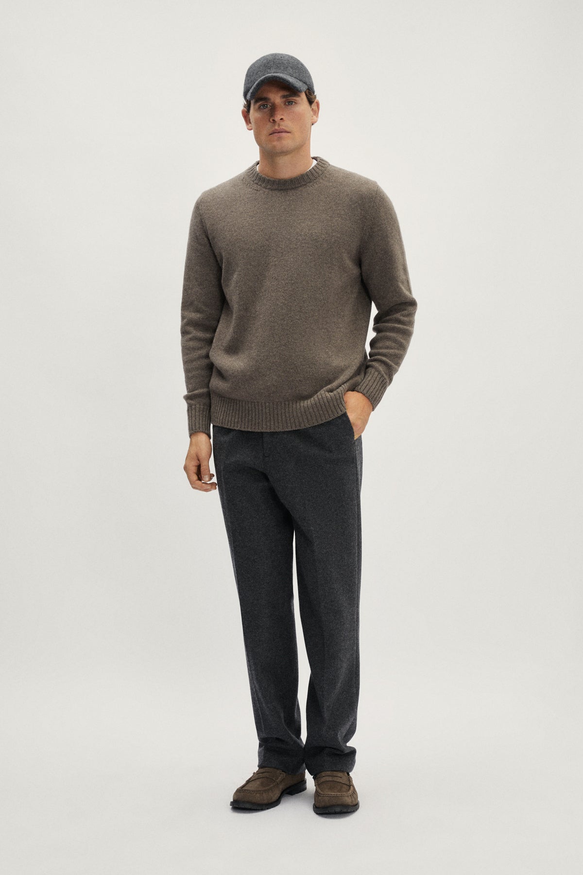 The Woolen Sweater - taupe