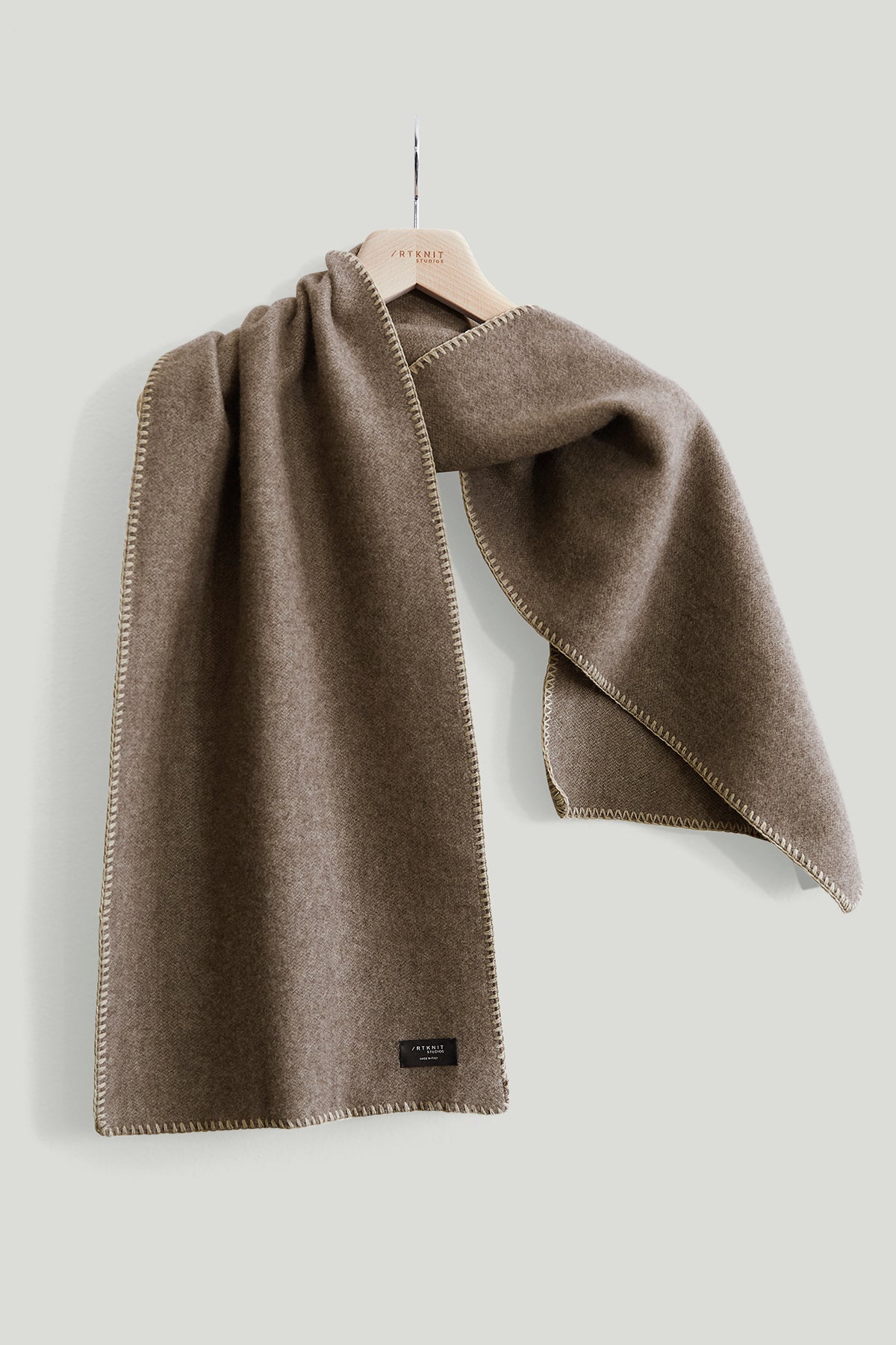 The Woolen Scarf