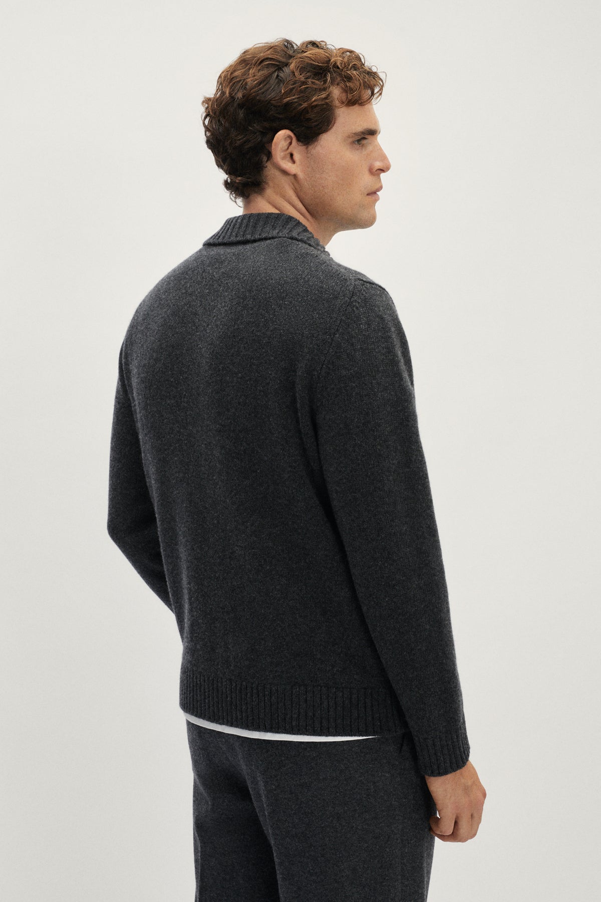 The Woolen Knit Jacket - Grey