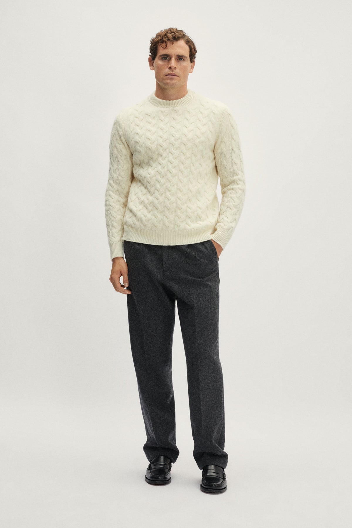 The Woolen Aran Sweater - white