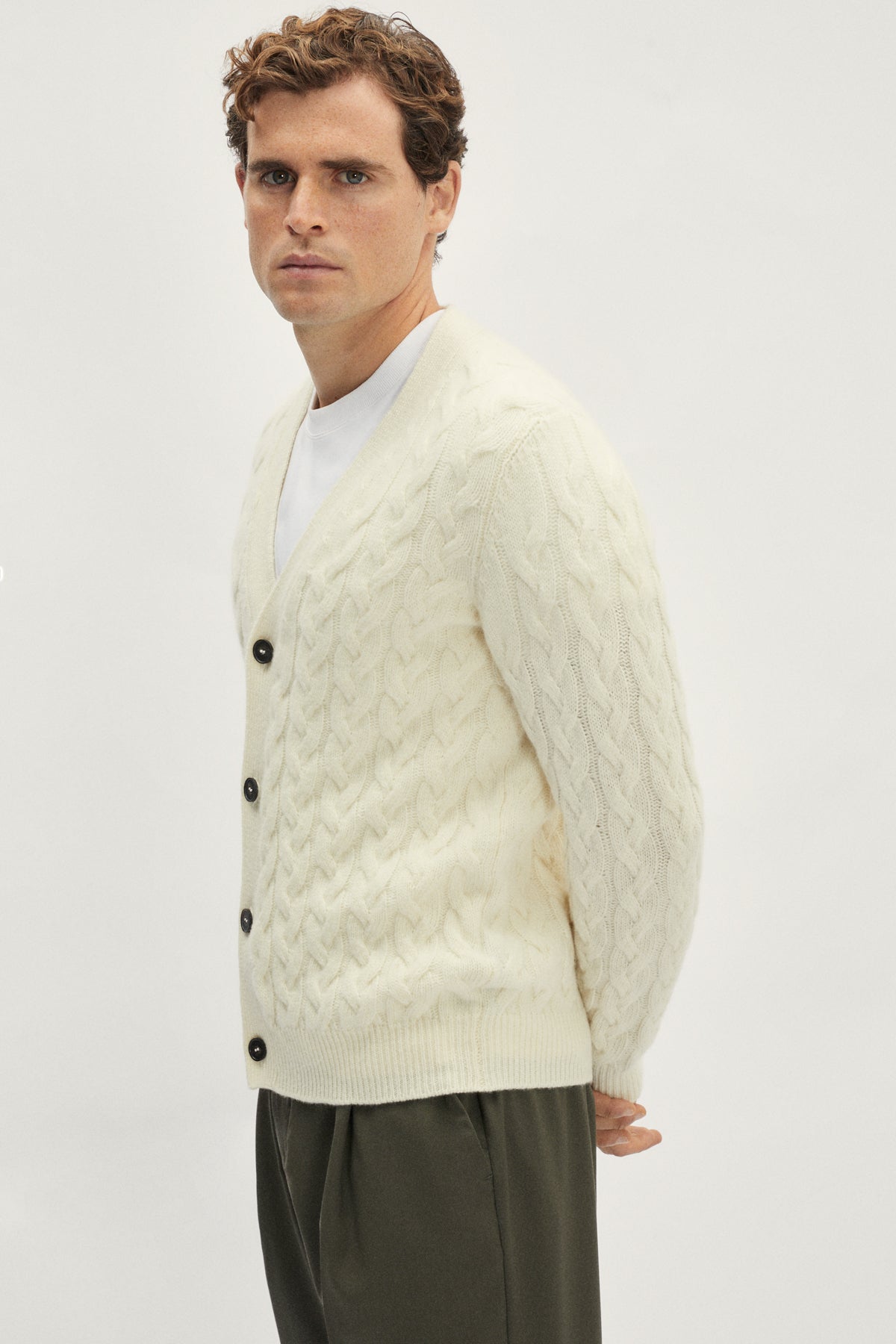 The Woolen Aran Cardigan - white