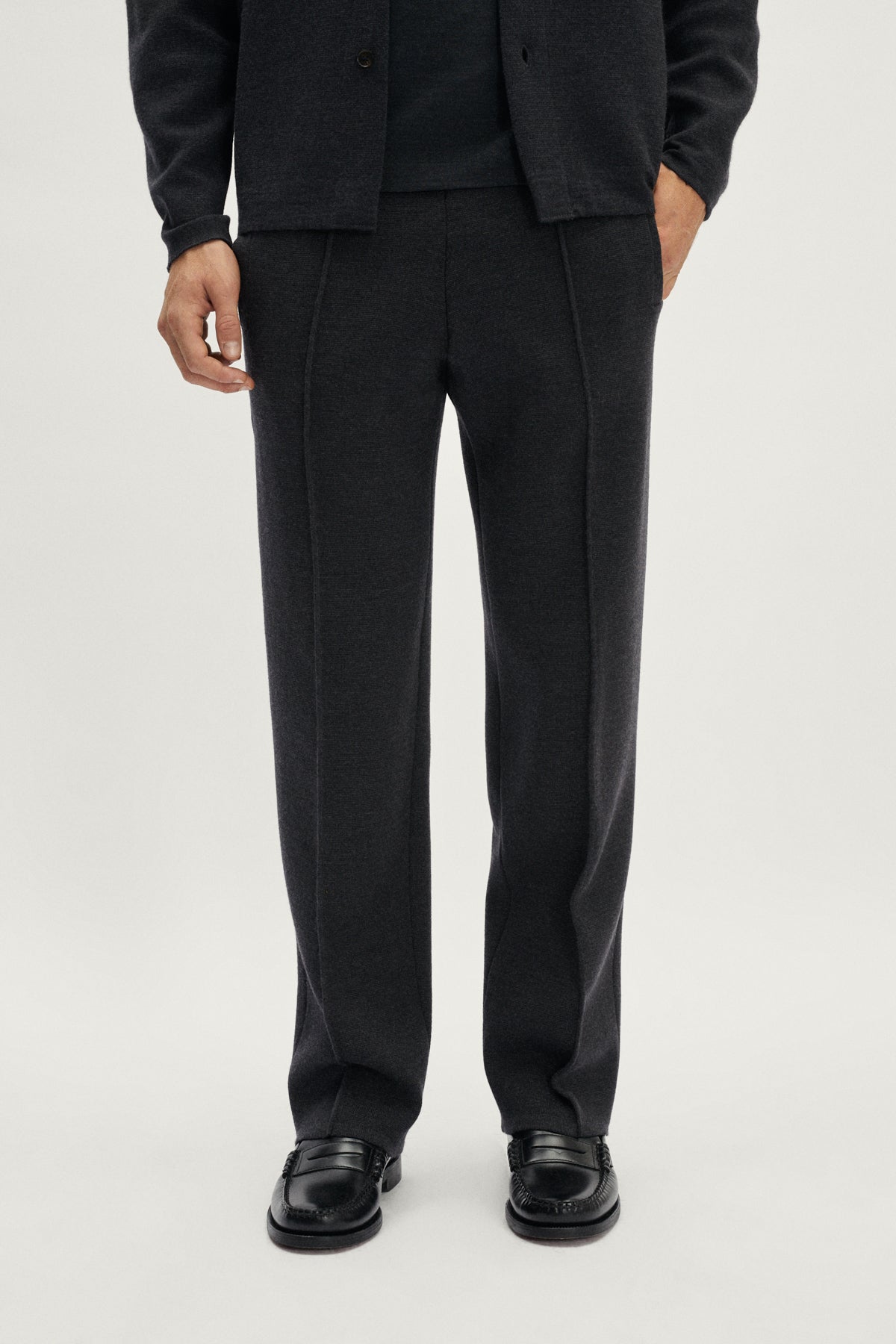 The Merino Wool Straight-Cut Sweatpants - grey