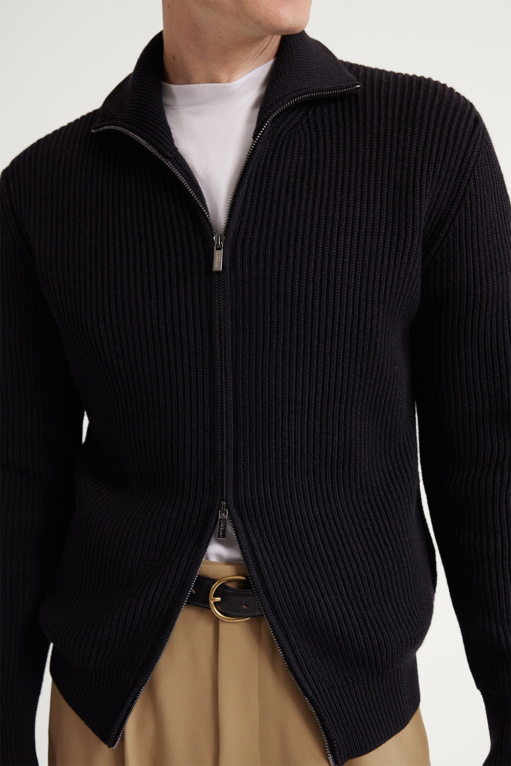The Merino Wool Polo Collar Zip Cardigan Black