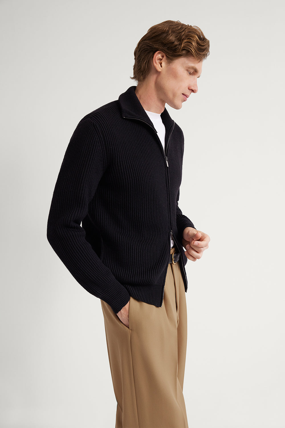 The Merino Wool Polo Collar Zip Cardigan Black