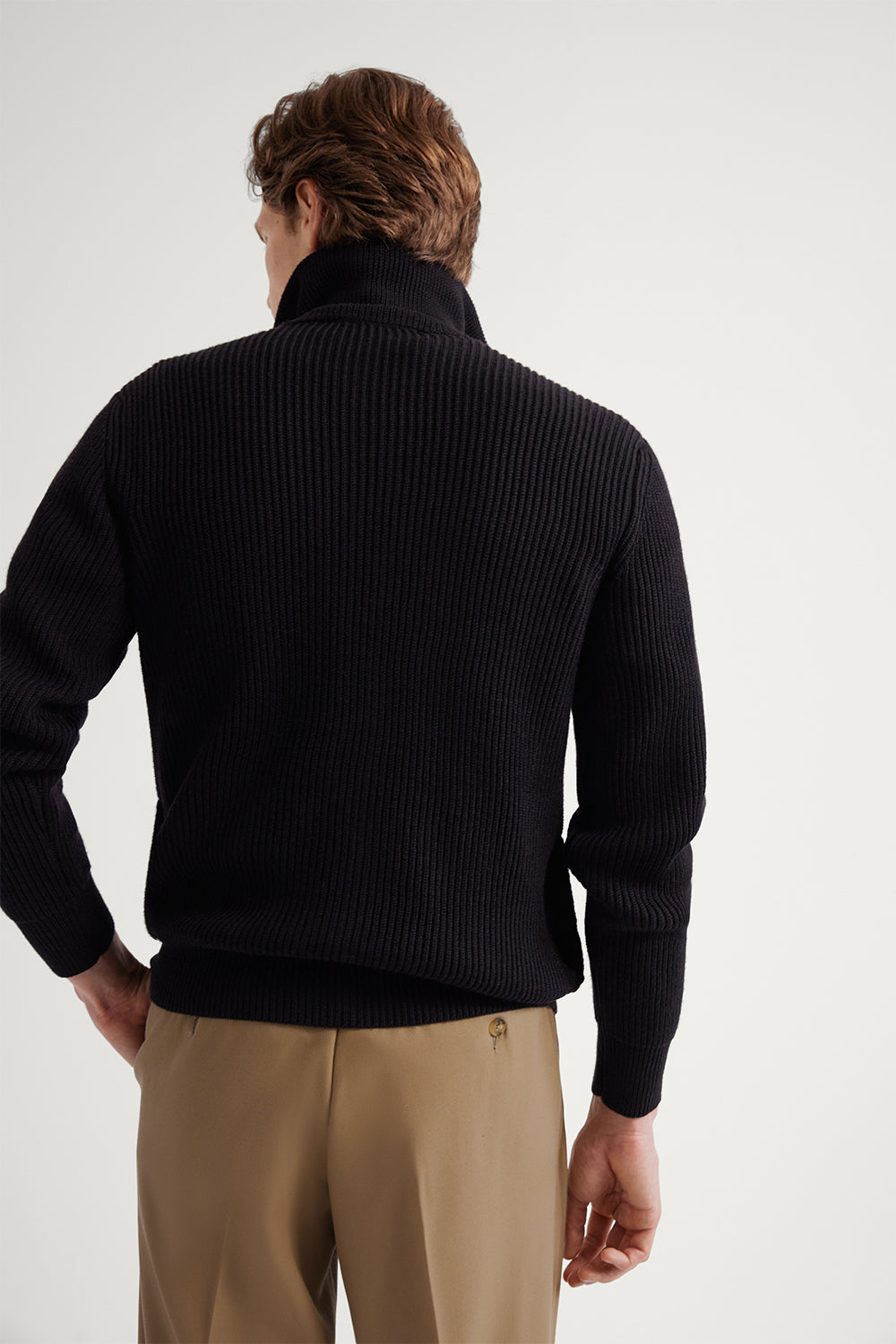 The Merino Wool Polo Collar Zip Cardigan Black