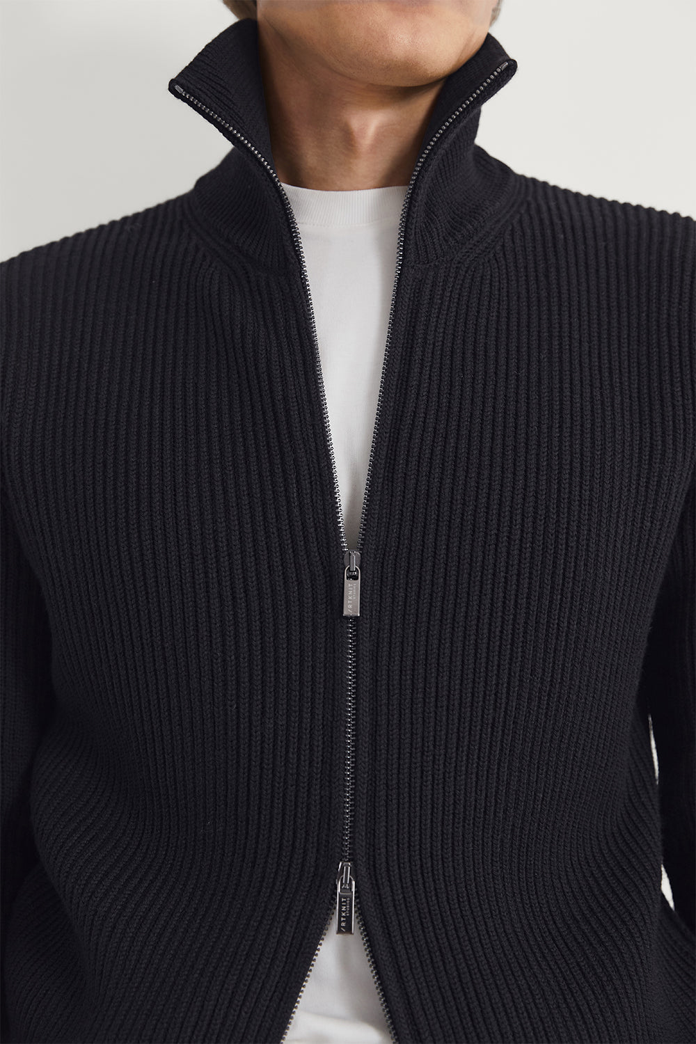 The Merino Wool Polo Collar Zip Cardigan Oxford Blue