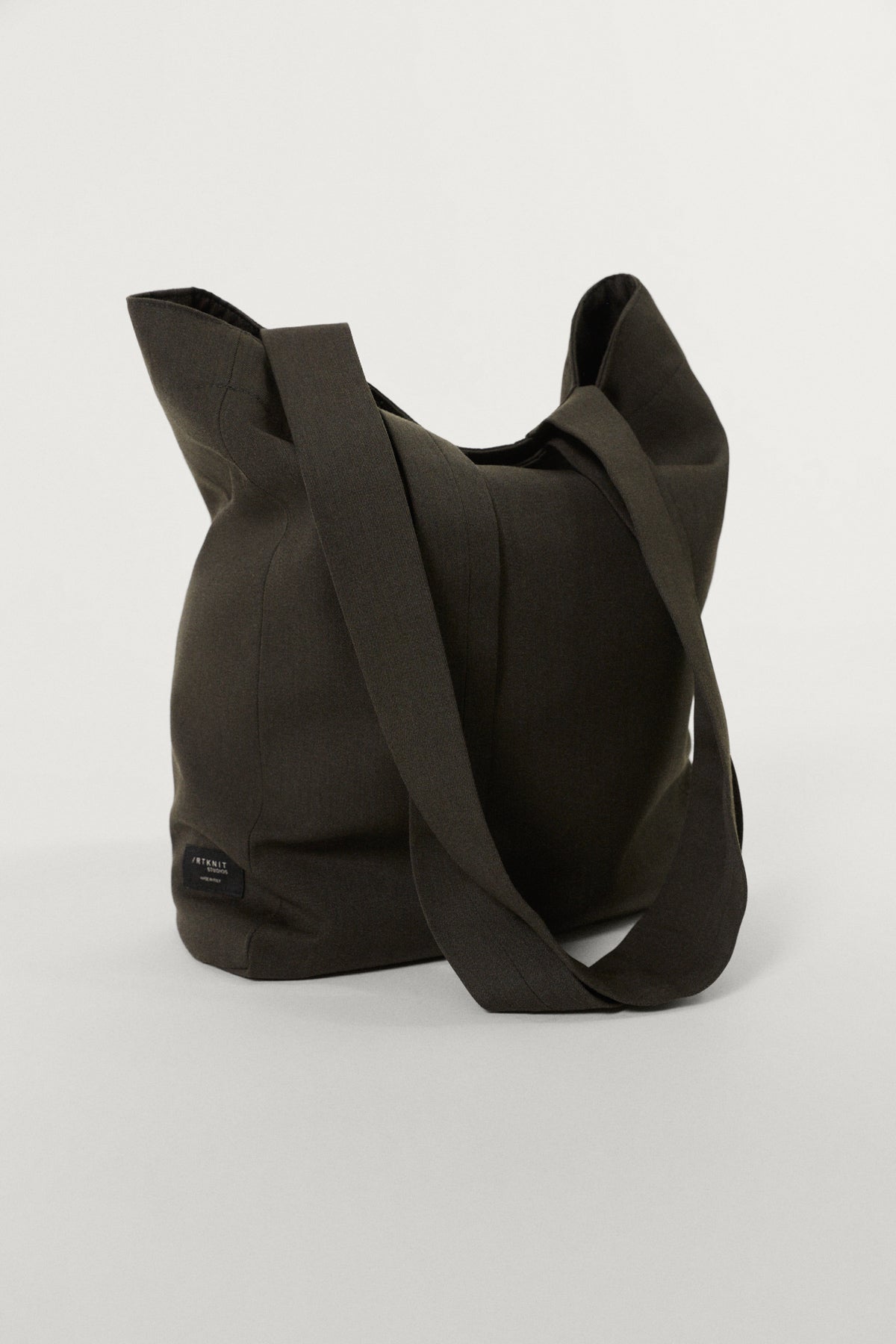 The Twill Wool Tote Bag dark green