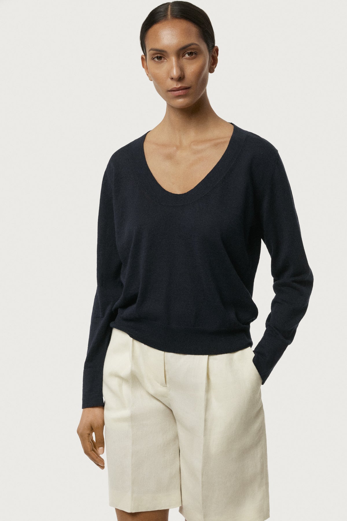 The Linen Cotton Lightweight Sweater Navy Blue