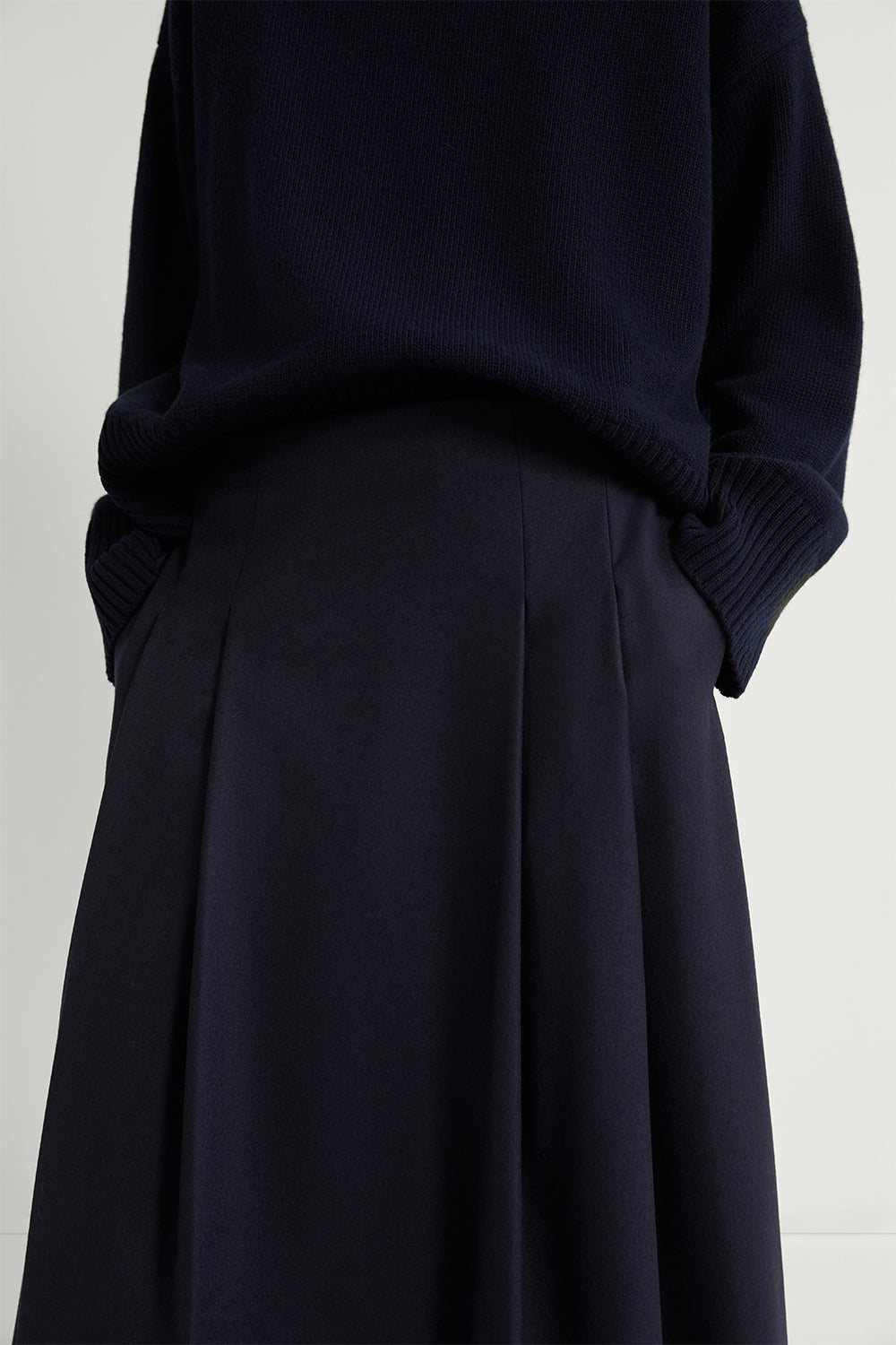 The Flannel Wool Pleated Skirt Dark Blue