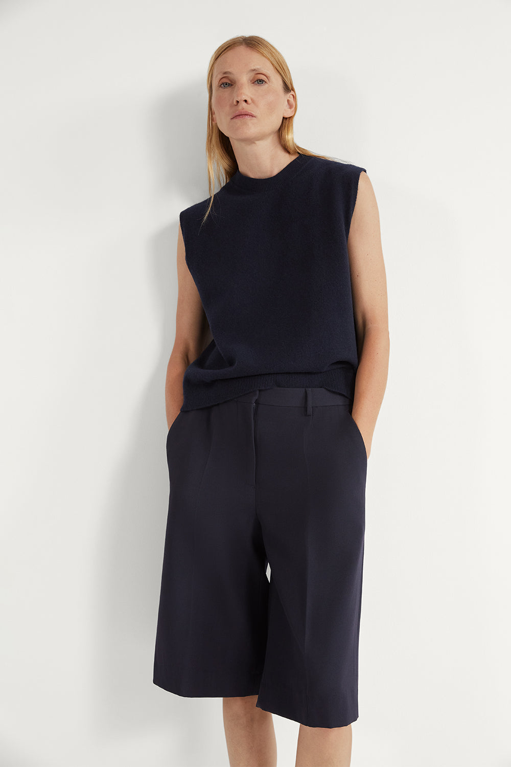 The Wool Gabardine Wide Leg Bermuda Navy Blue