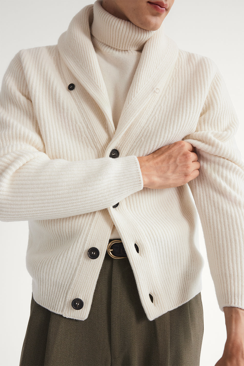 The Woolen Shawl Cardigan Wool White