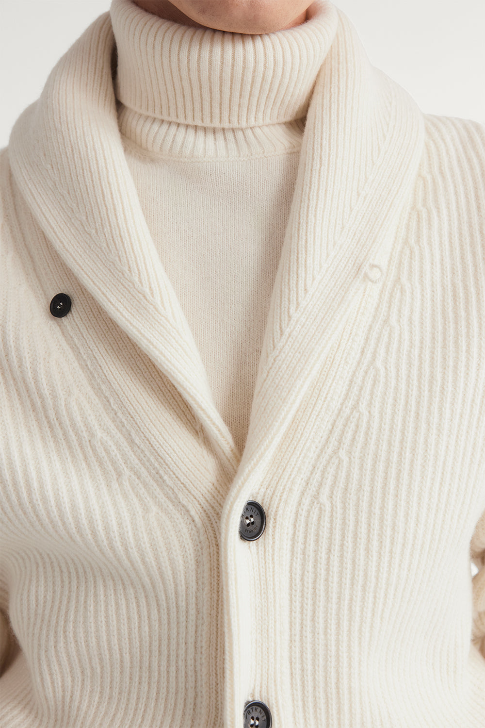 The Woolen Shawl Cardigan Wool White
