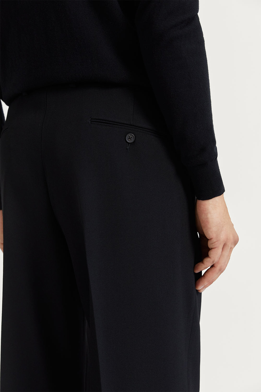 The Wool Gabardine Wide Pants Black