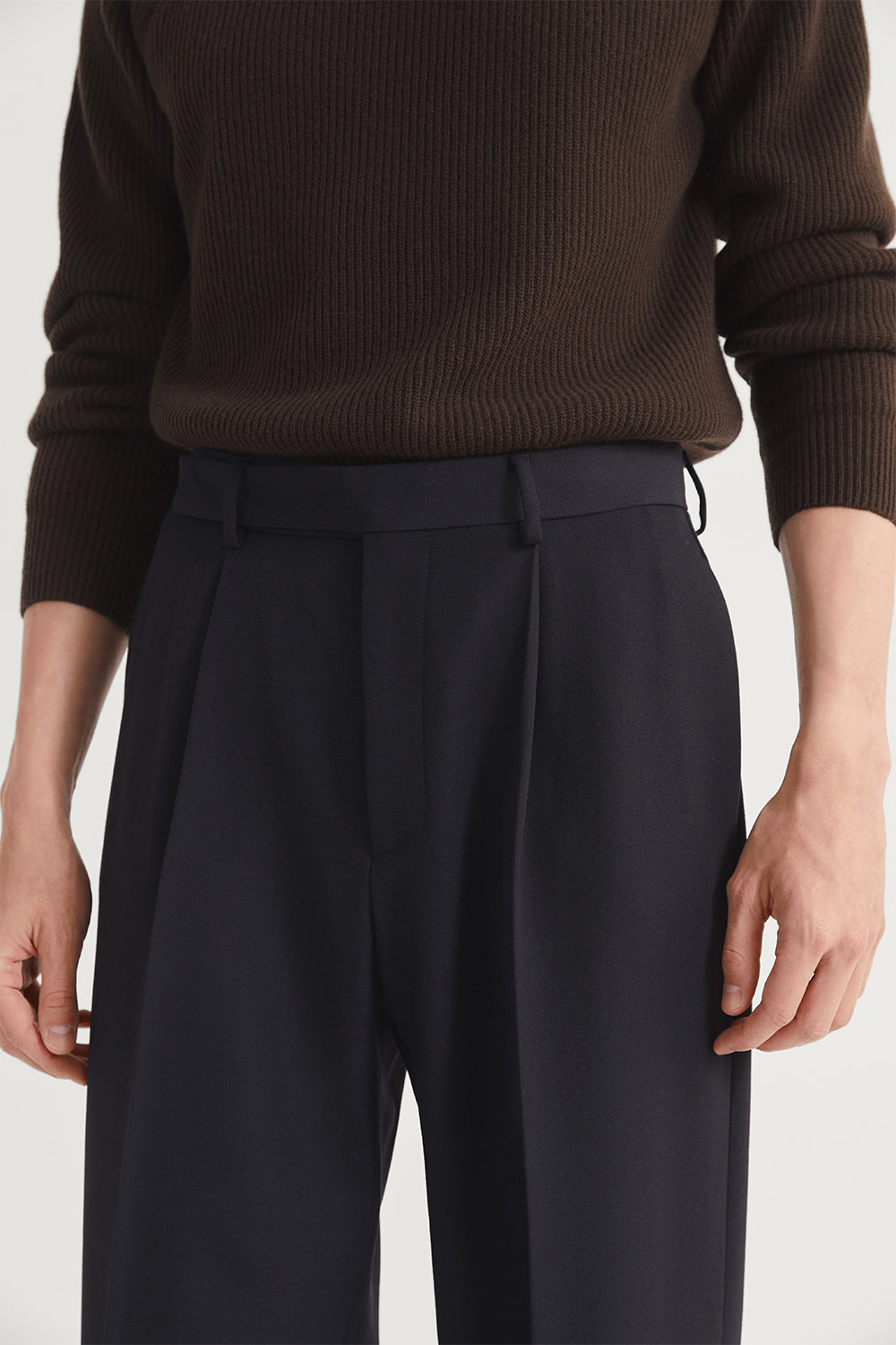 The Wool Gabardine Wide Pants Navy Blue